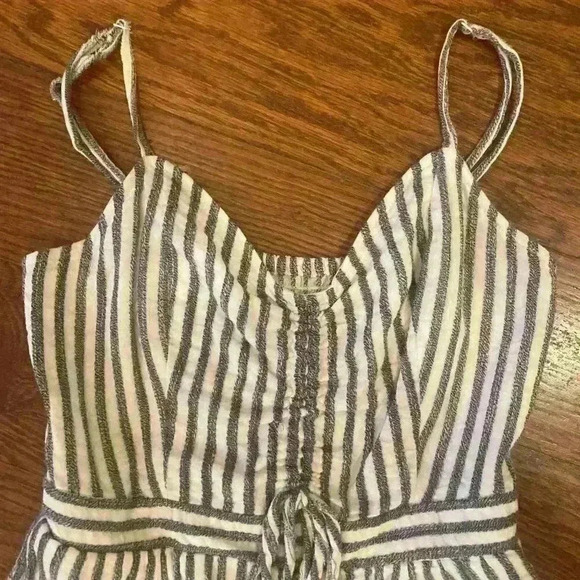 American Eagle Pinstripe Romper One Piece stripes Size XS - Picture 13 of 14